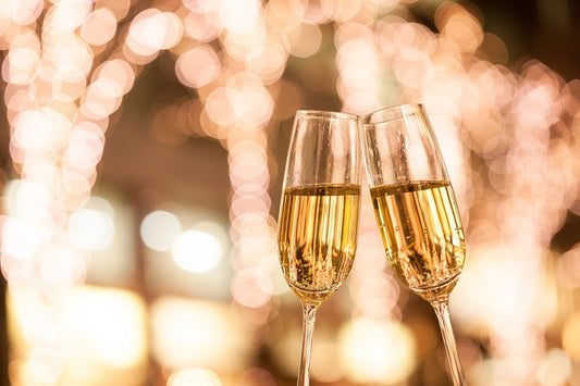 クリスマスにおすすめのシャンパンは？グラスの紹介やおいしく飲む方法も解説