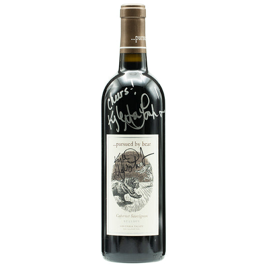 パースード・バイ・ベア カベルネ・ソーヴィニヨン 2013（サイン入りボトル）